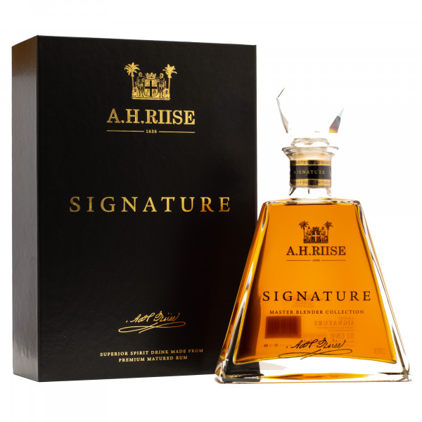 A. H. Riise Signature Master Blender Collection 43,9% vol 0,7 L